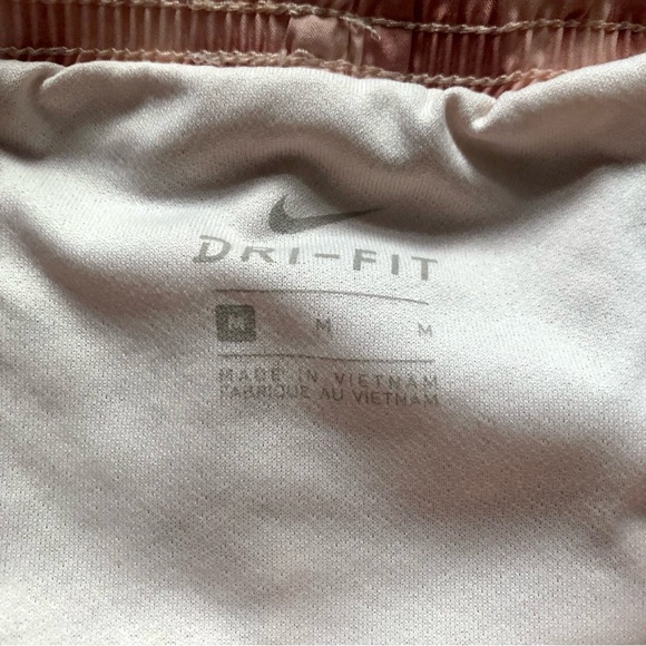 Nike Women's Surf to Sport Tempo Running Short Pink Light Peach M - Picture 5 of 6